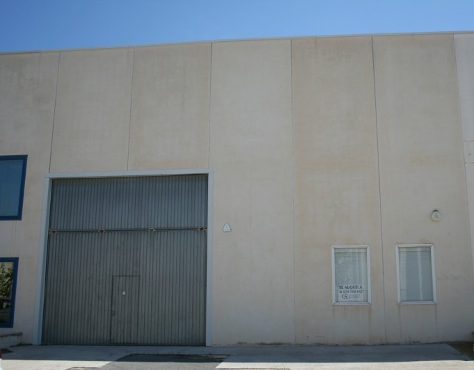 Nave comercial en venta