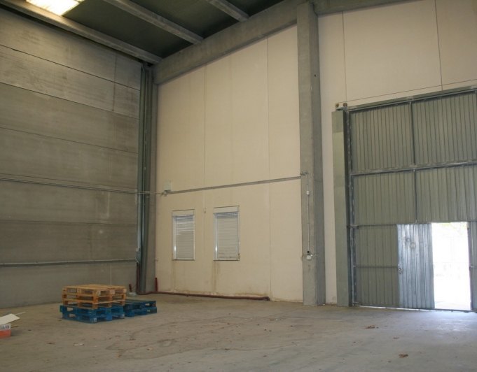 Nave comercial en venta