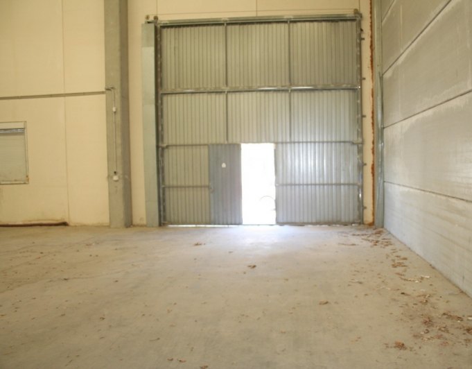 Nave comercial en venta