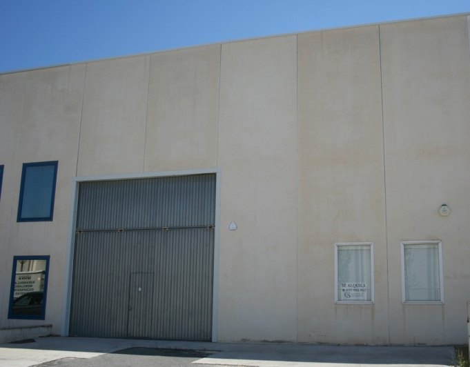 Nave comercial en venta