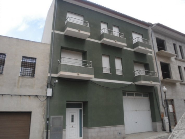 Four bedrooms townhouse and mountain views