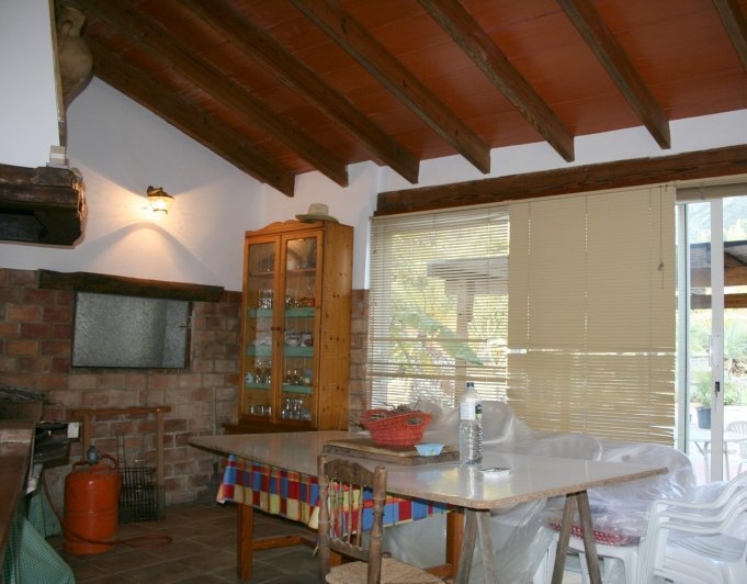 Villa de 4 habitaciones y estilo rústico en Pedreguer