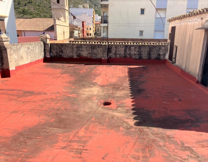 Village house with terrace and patio in Pedreguer