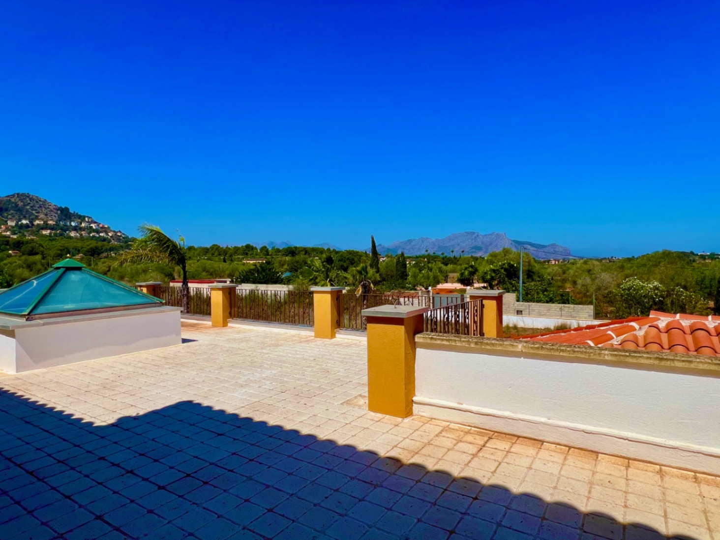 Chalet / Finca con más de 8.100 m² de terreno plano en entorno natural protegido cerca de Dénia