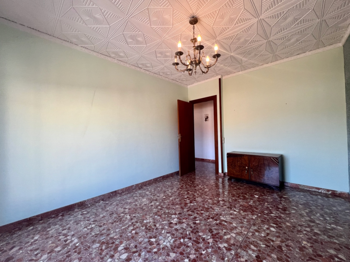 Magnífica casa con garaje para varios vehículos
