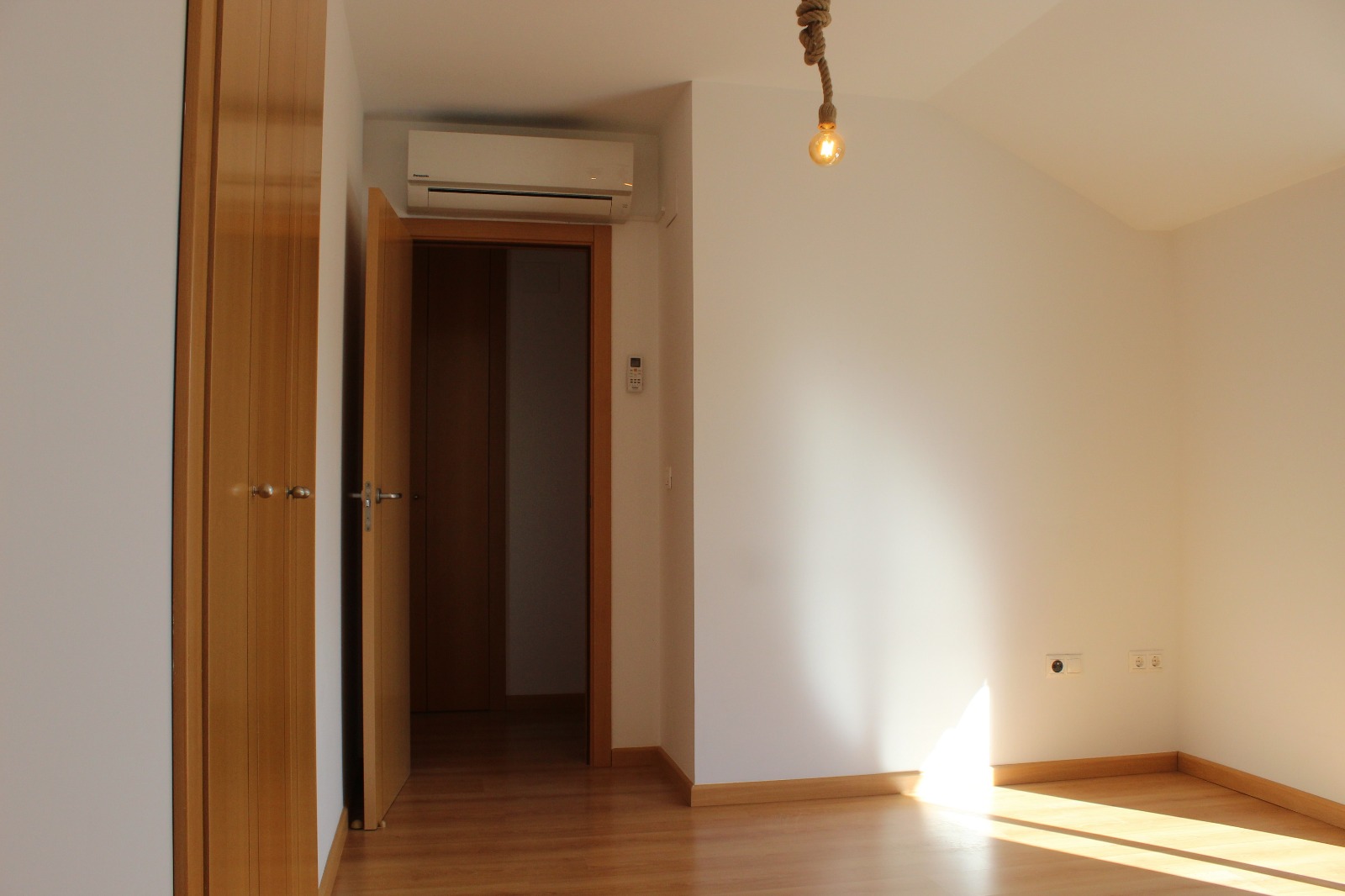 Ático dúplex con terraza en Pedreguer