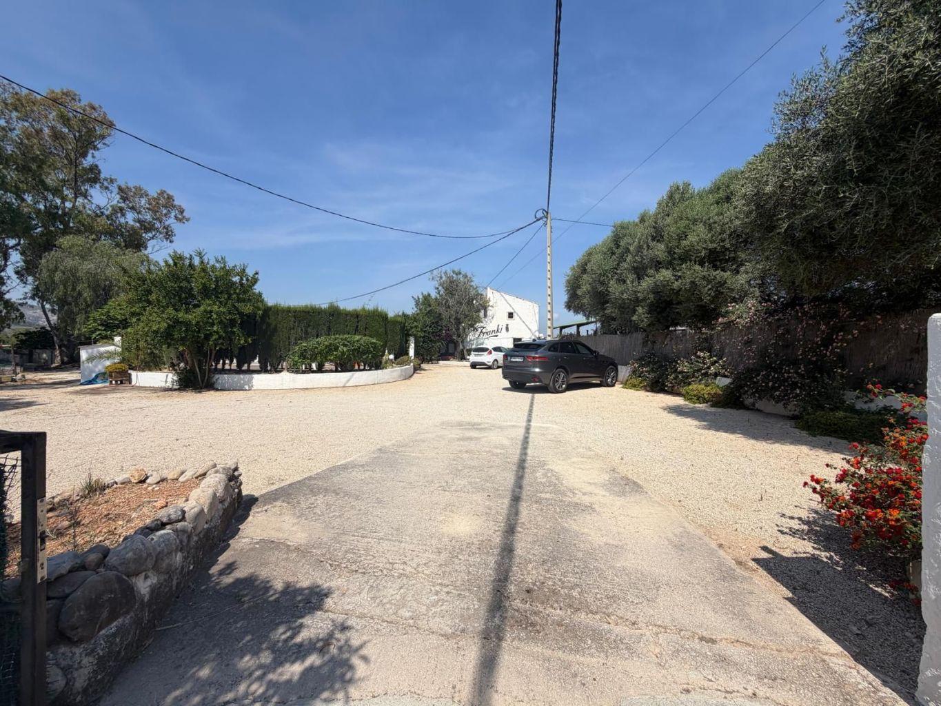 Traditionelles Anwesen in Jávea mit großem Grundstück und kommerziellem Potenzial