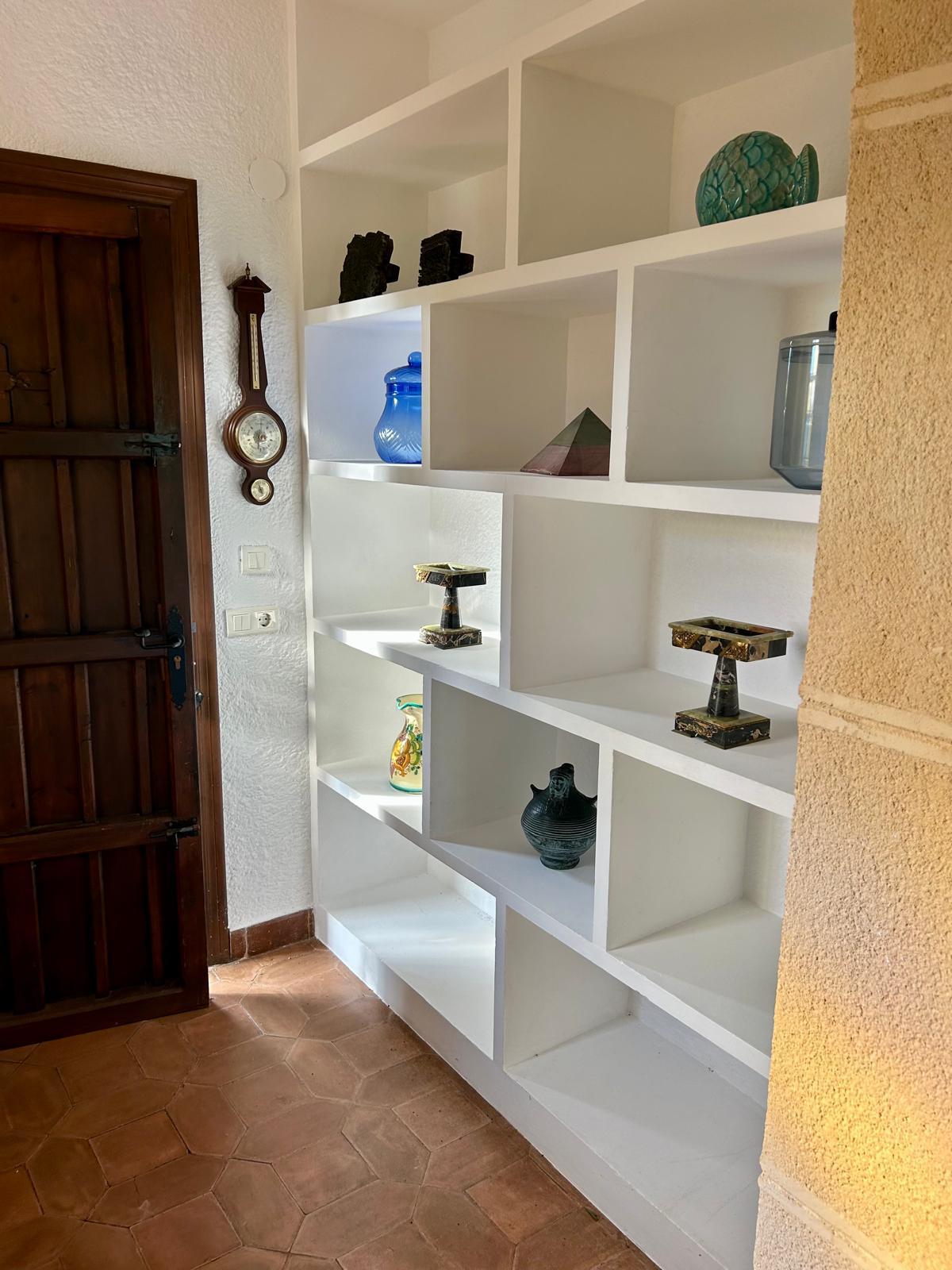 Traditionele mediterrane villa met uitzicht op de Montgó