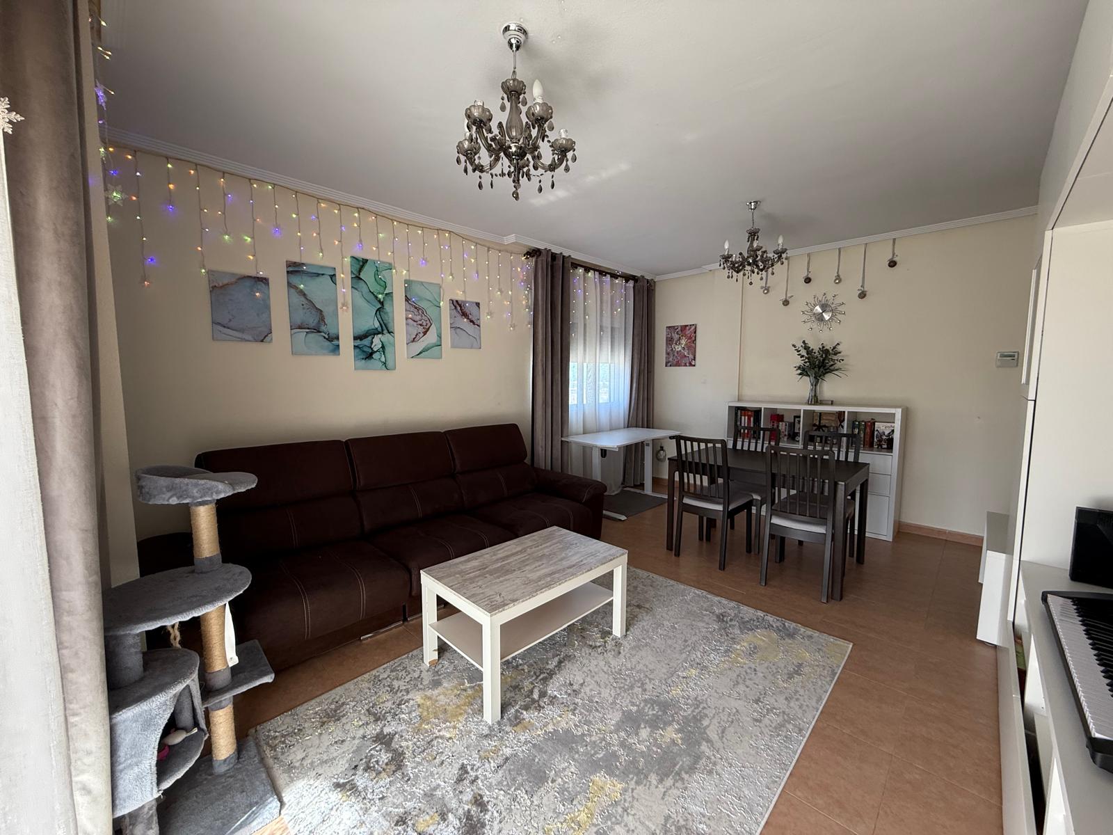 Amplio piso de 3 habitaciones en Pedreguer