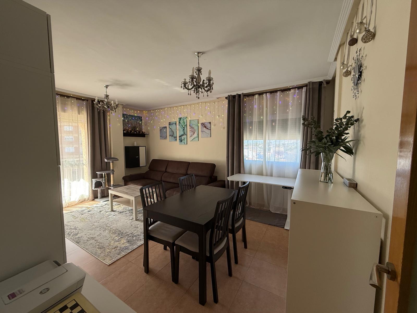 Amplio piso de 3 habitaciones en Pedreguer