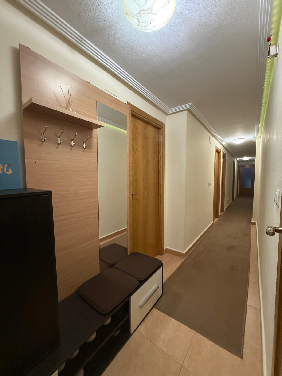 Amplio piso de 3 habitaciones en Pedreguer