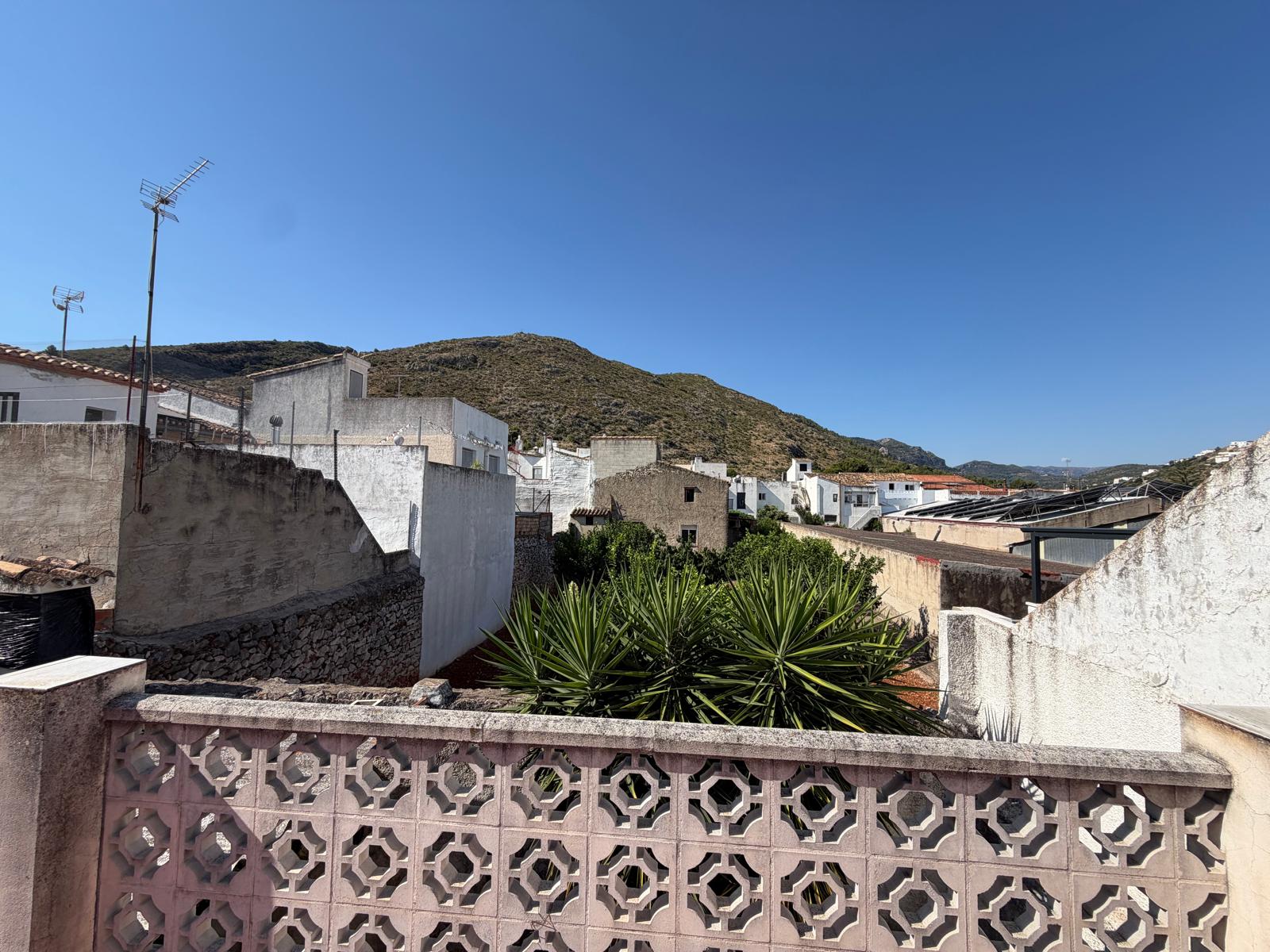 Encantadora casa con patio en Pedreguer