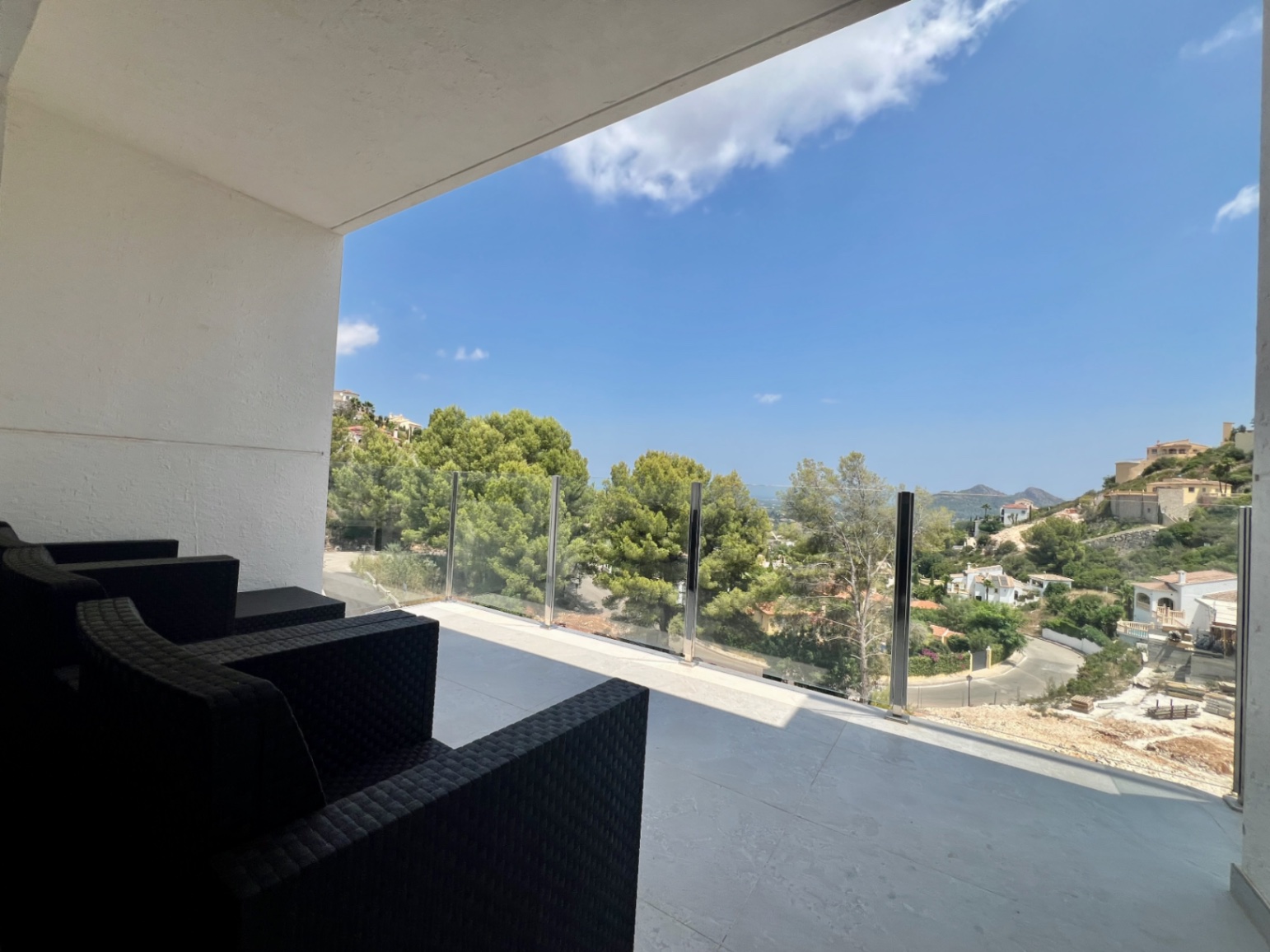 Brand new villa in Monte Solana with sea and mountain views.