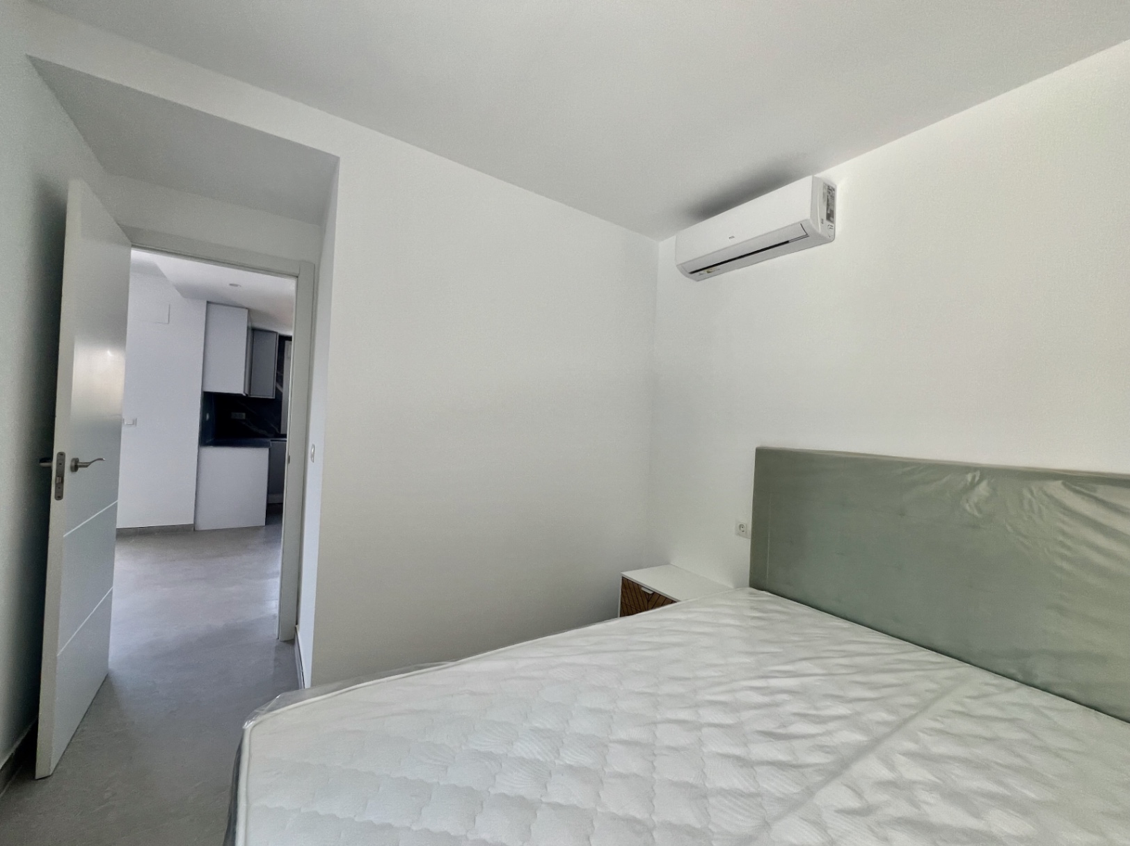 Brand new villa in Monte Solana with sea and mountain views.