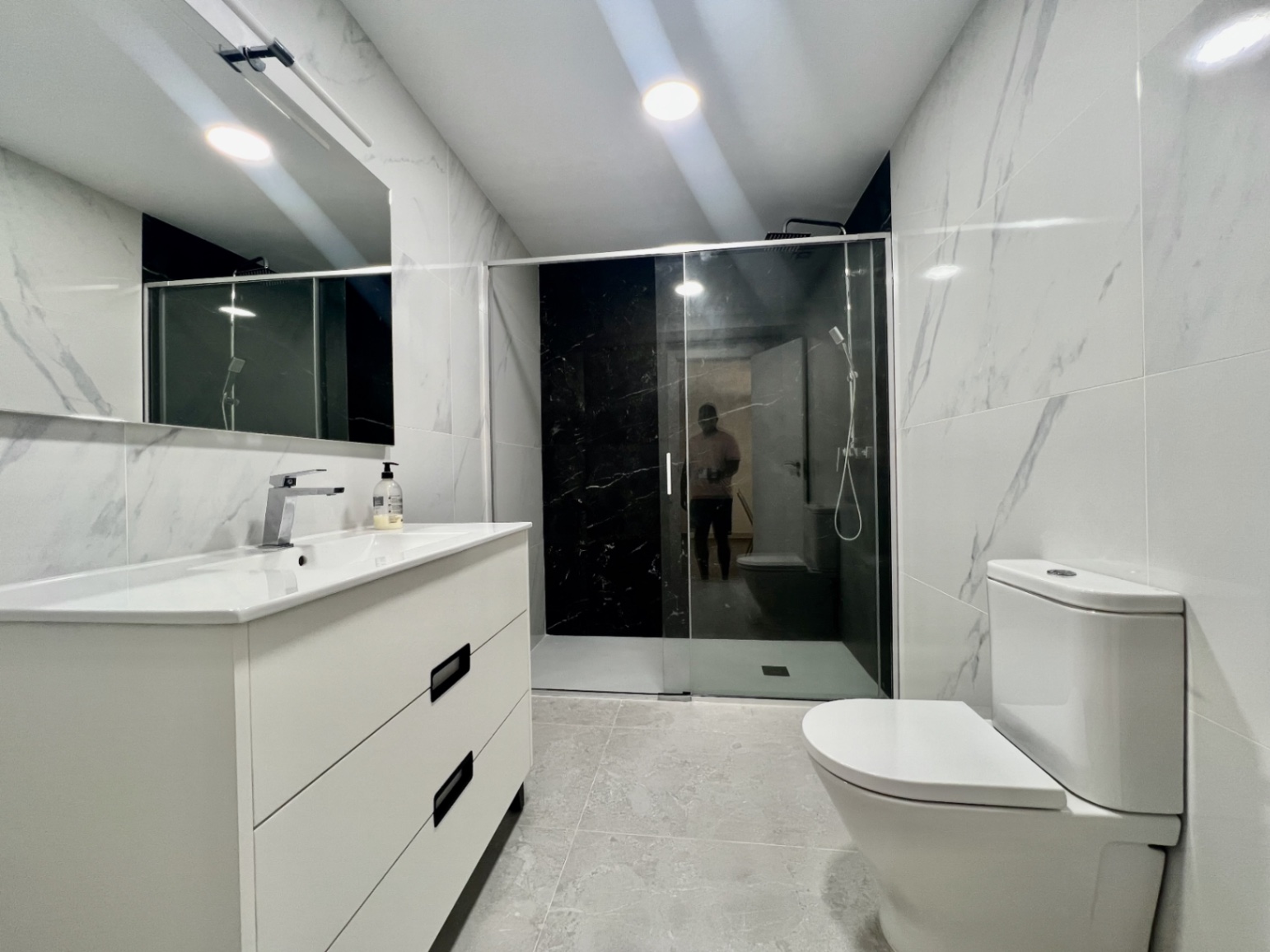 Brand new villa in Monte Solana with sea and mountain views.
