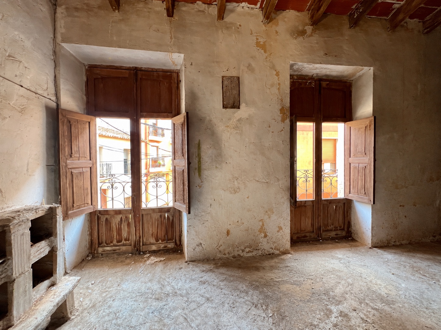 Casa de Pueblo y Garaje para reforma en Pedreguer 