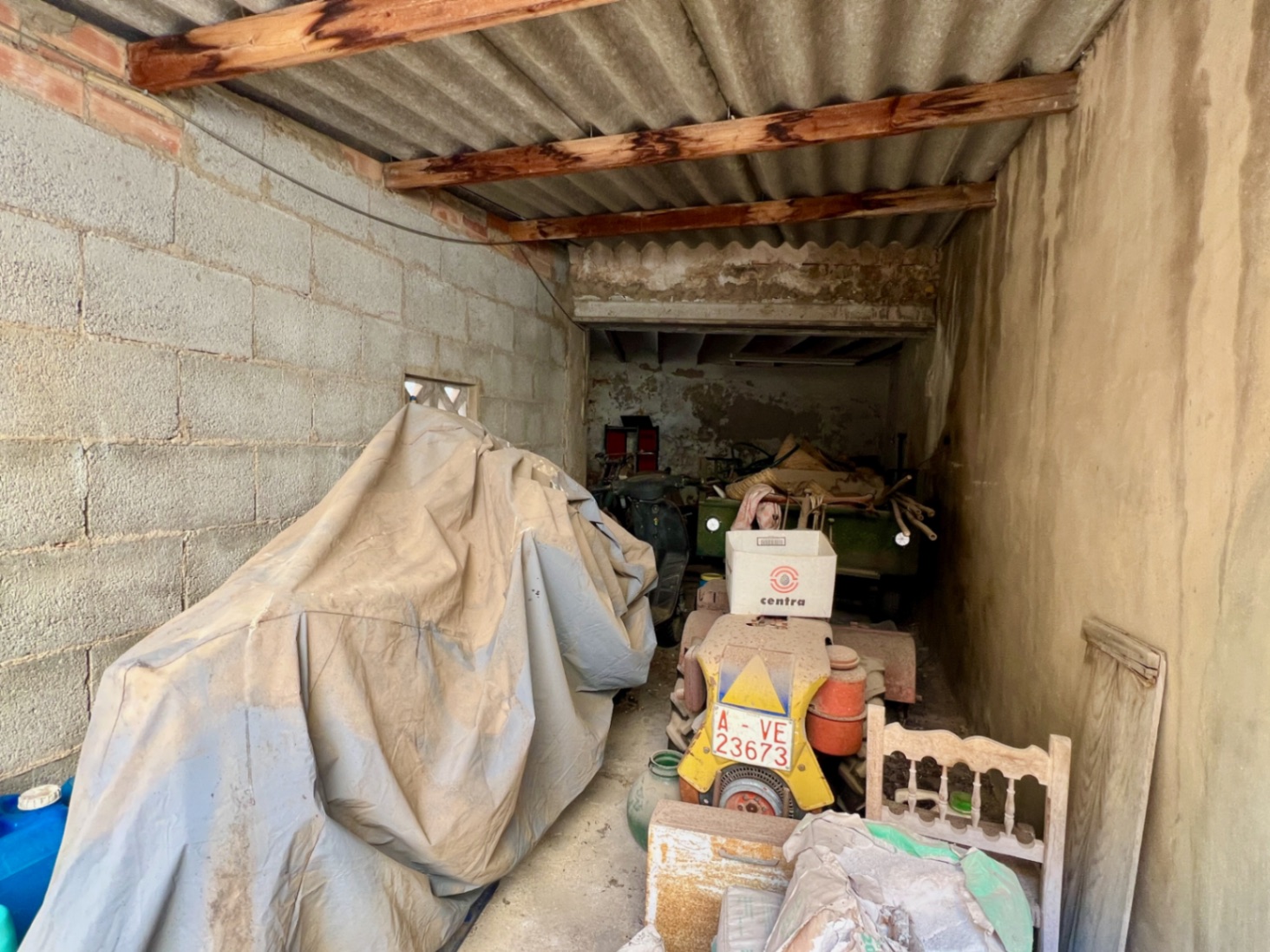 Casa de Pueblo y Garaje para reforma en Pedreguer 