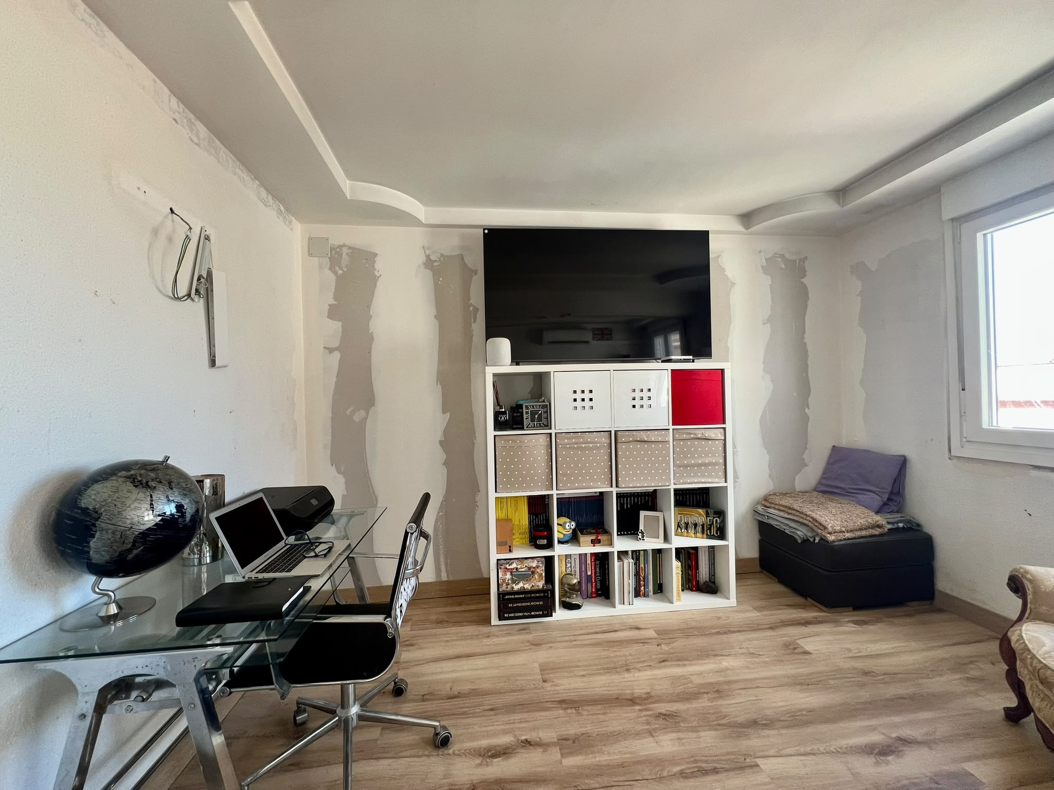 Casa de pueblo con vivienda reformada y espacio multifuncional