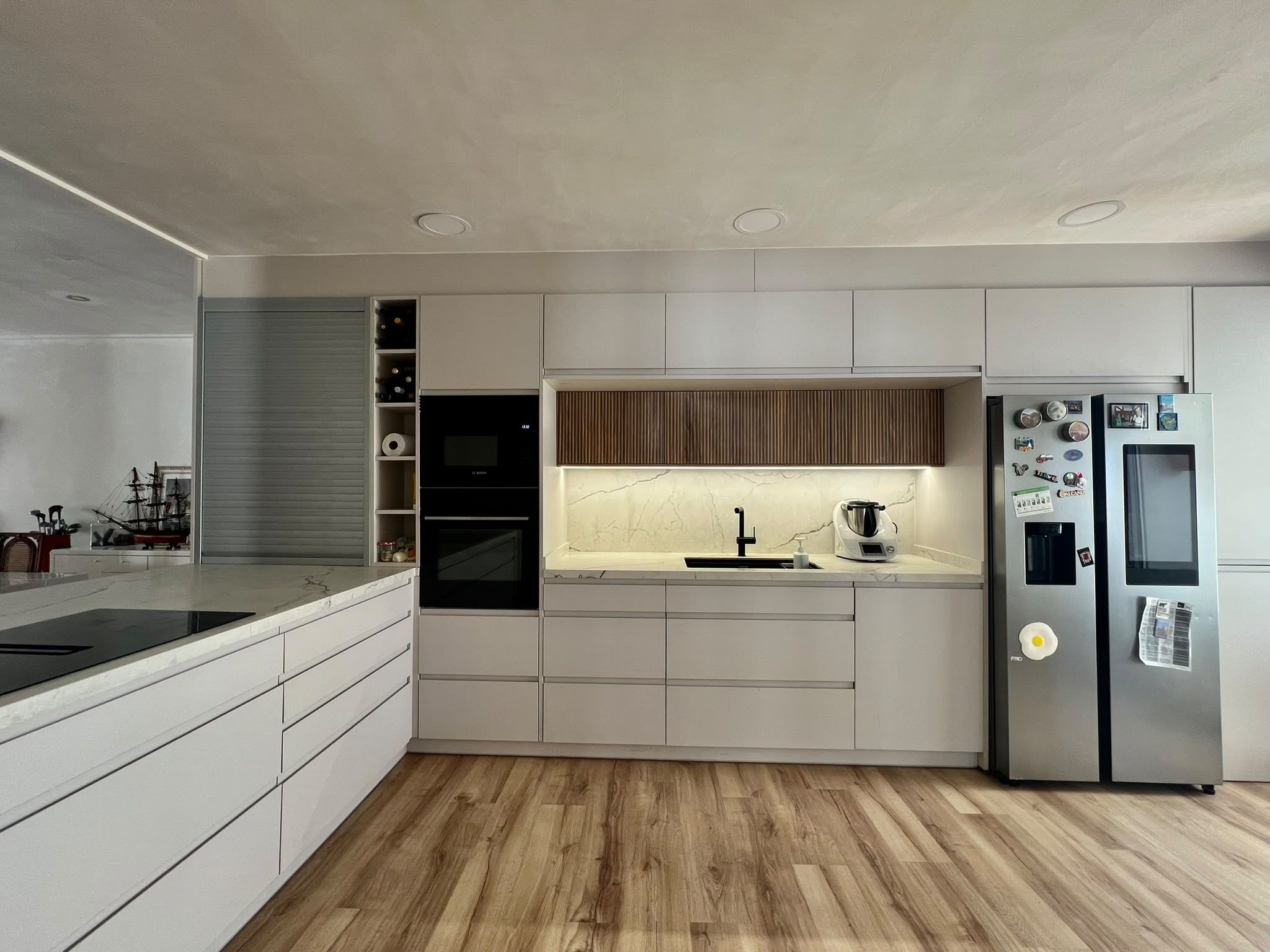 Casa de pueblo con vivienda reformada y espacio multifuncional