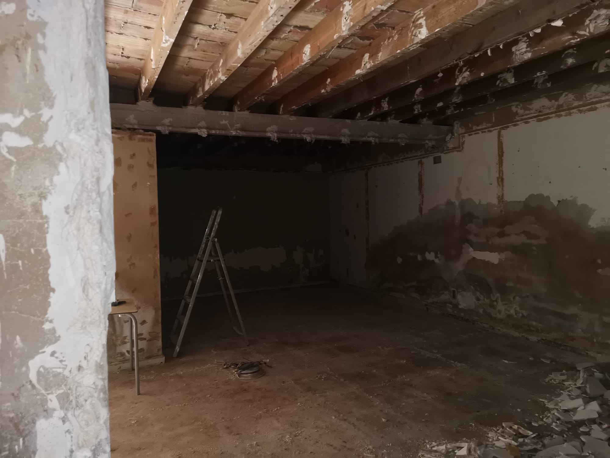 Local comercial para reformar en Denia