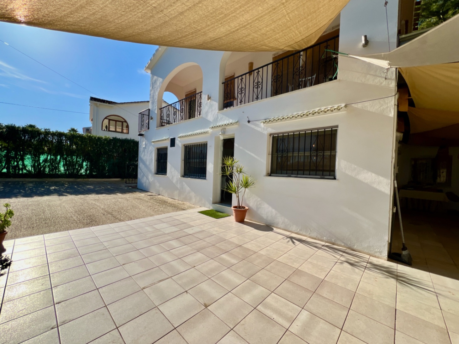 Chalet y Restaurante en Venta en Las Rotas Dénia