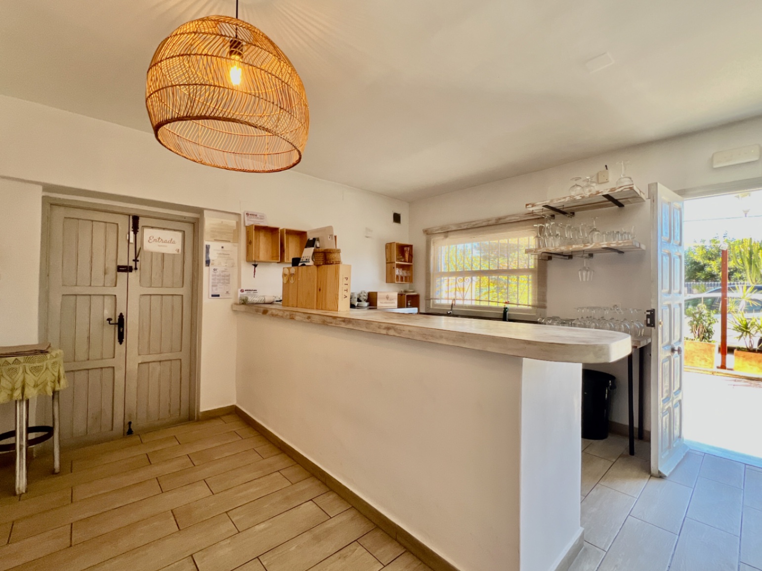 Chalet y Restaurante en Venta en Las Rotas Dénia