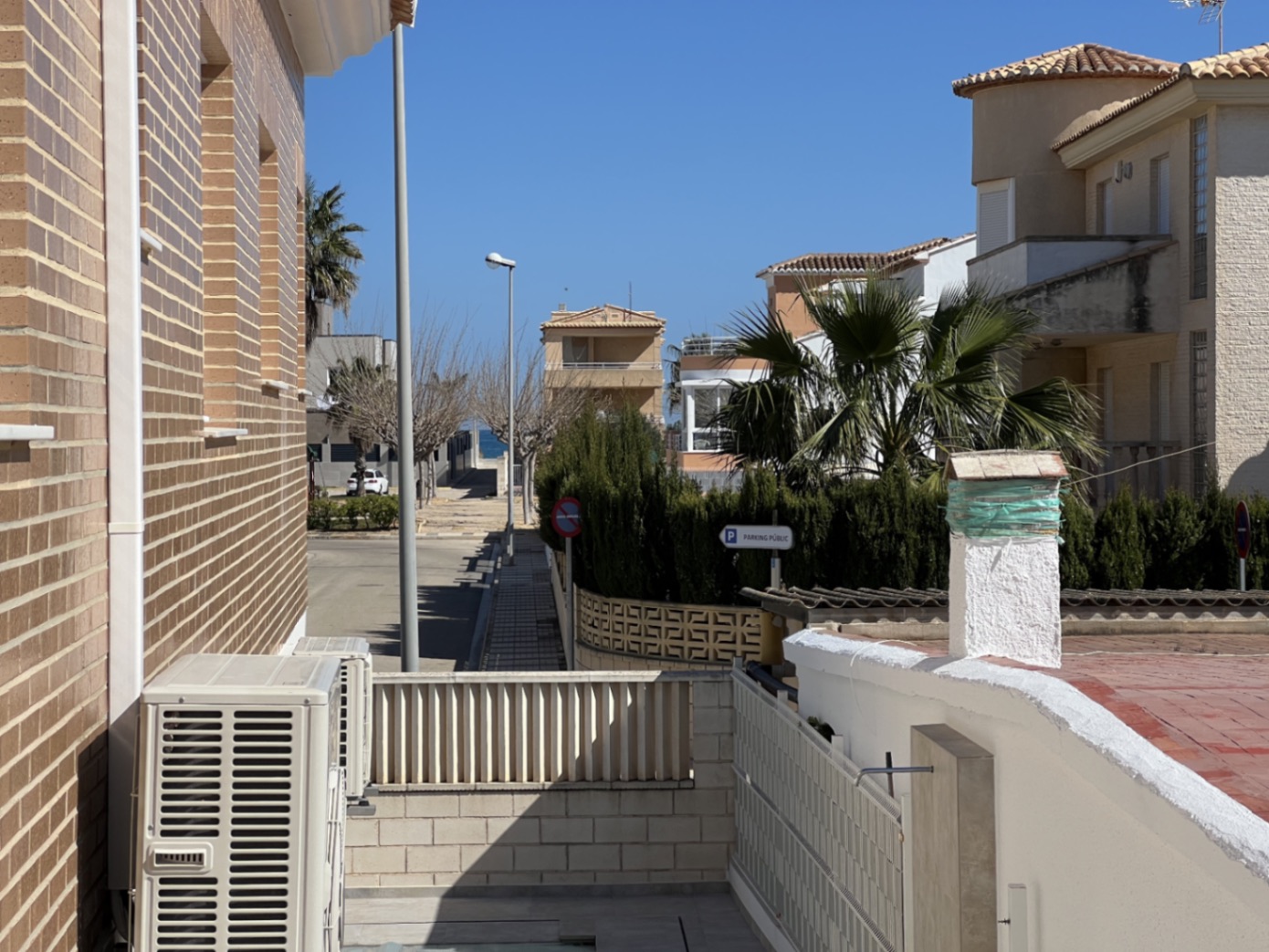 CHALET EN OLIVA A 200 METROS DE LA PLAYA