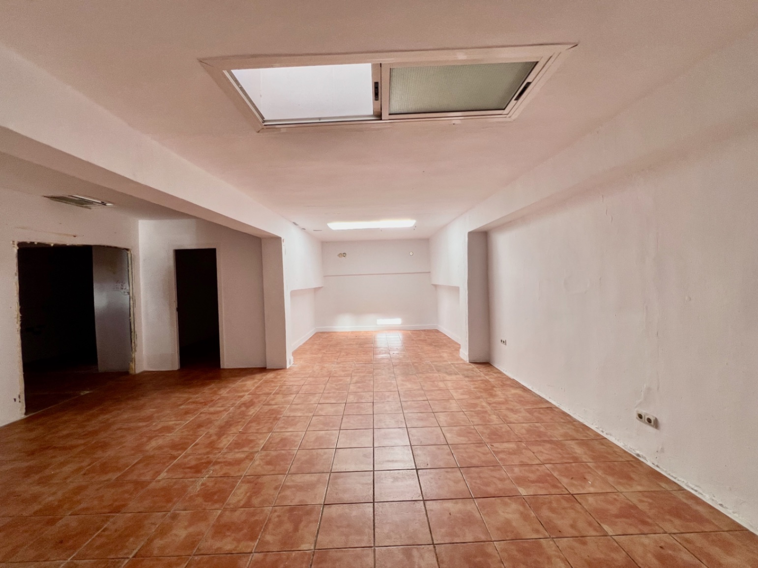 Local comercial en venta en Dénia con muchas posibilidades