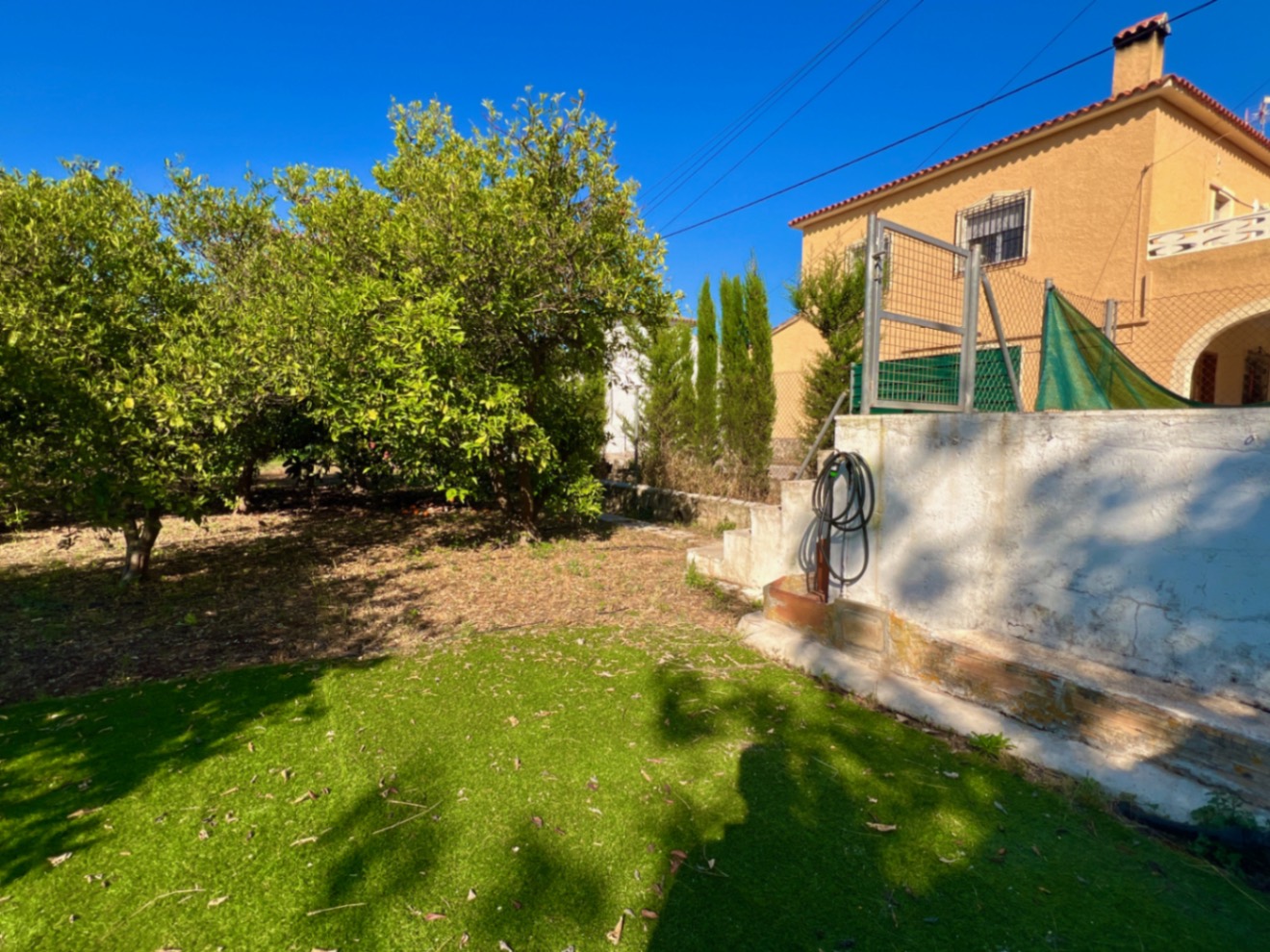 Casa de campo de 4 dormitorios en Pedreguer