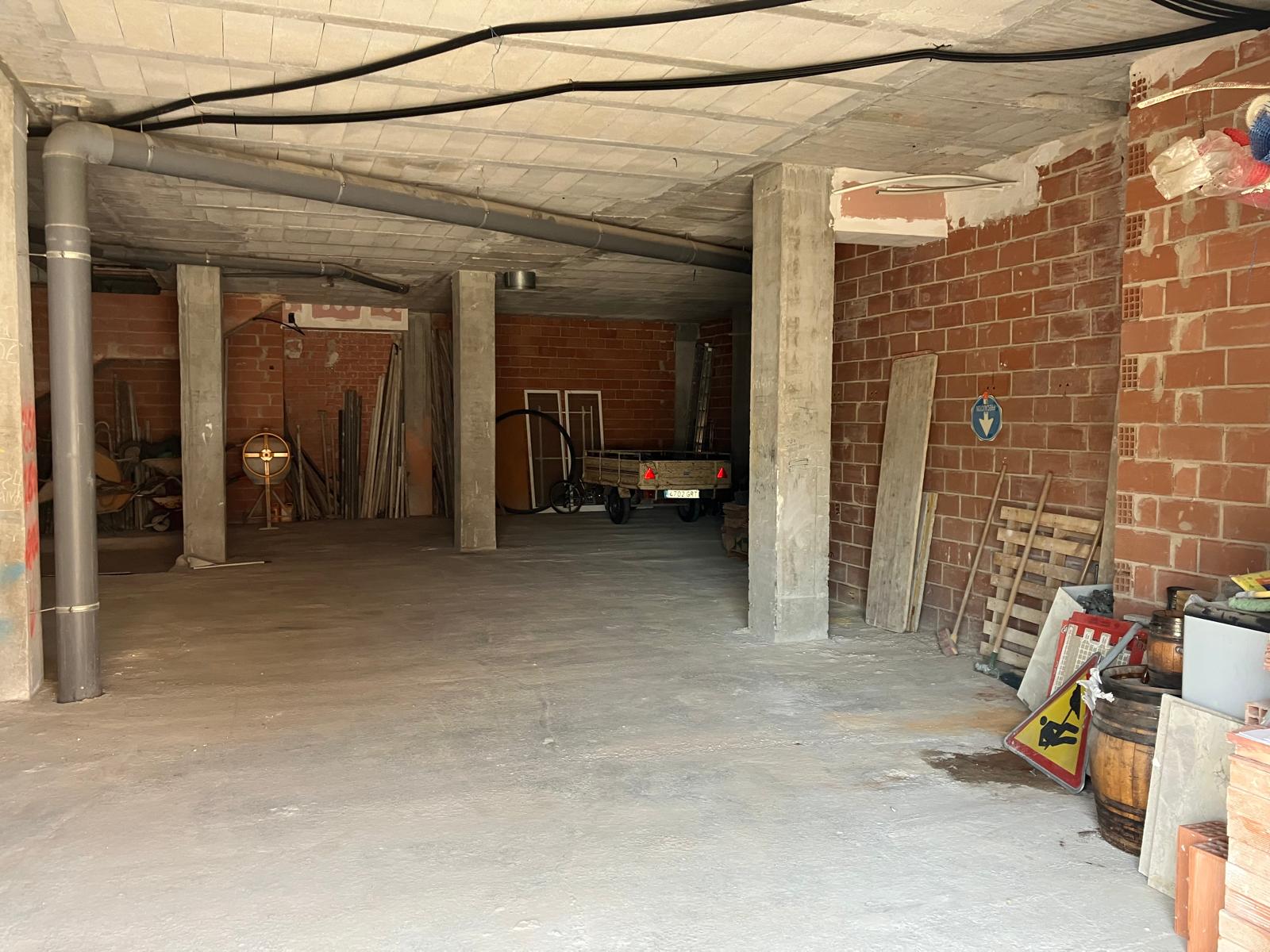 Local comercial en Oliva