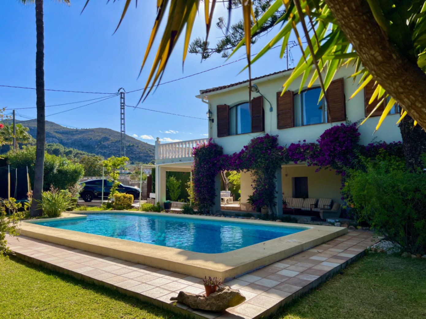 Villa con 9 habitaciones y piscina y jardín privados