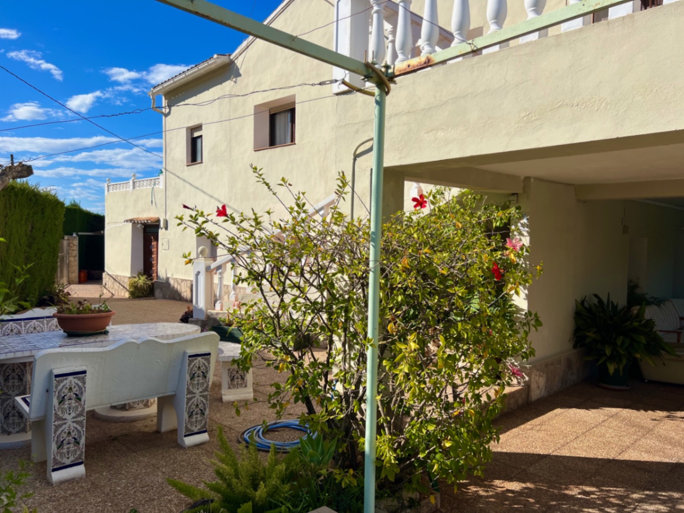 Villa con 9 habitaciones y piscina y jardín privados