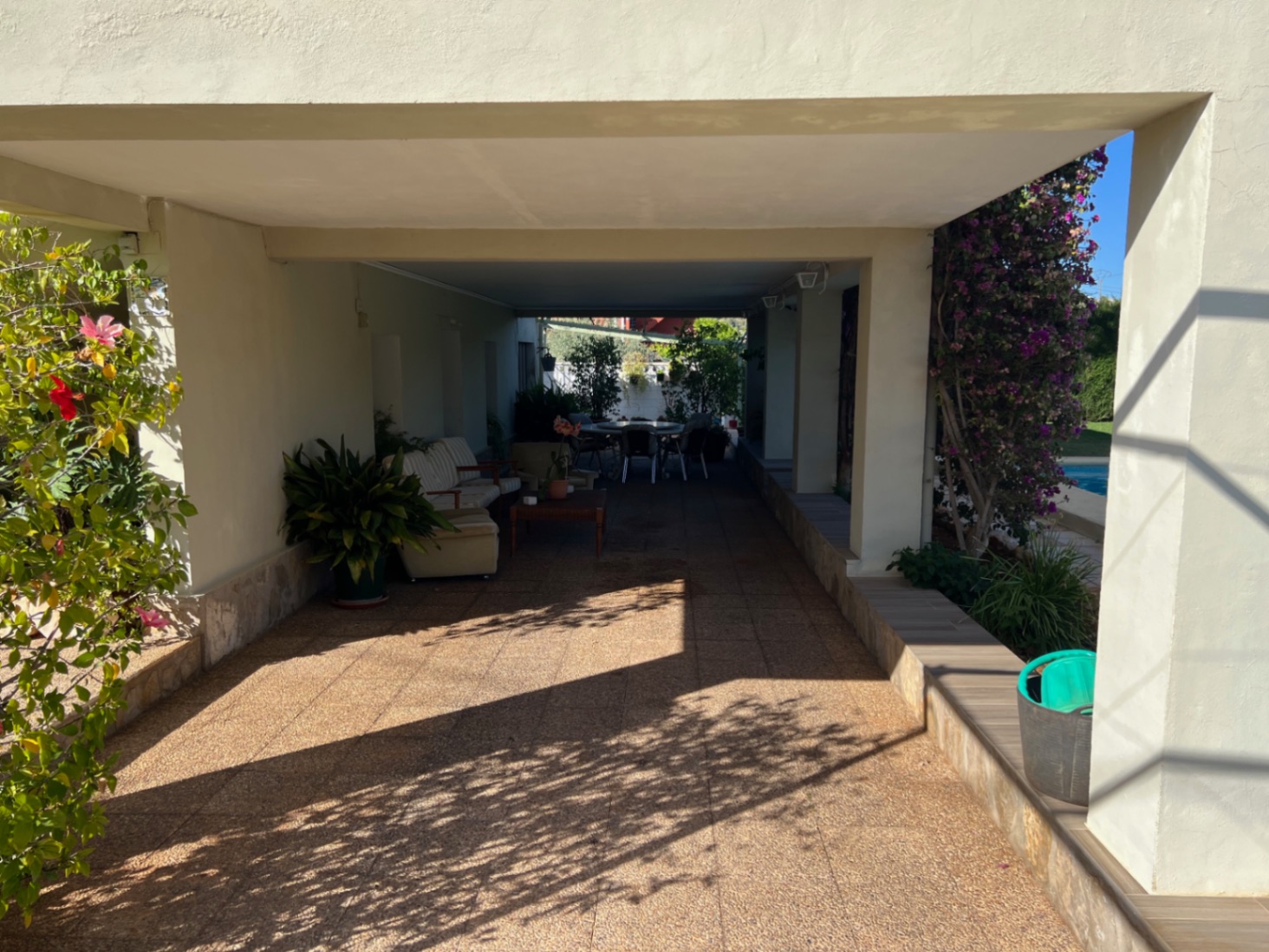 Villa con 9 habitaciones y piscina y jardín privados