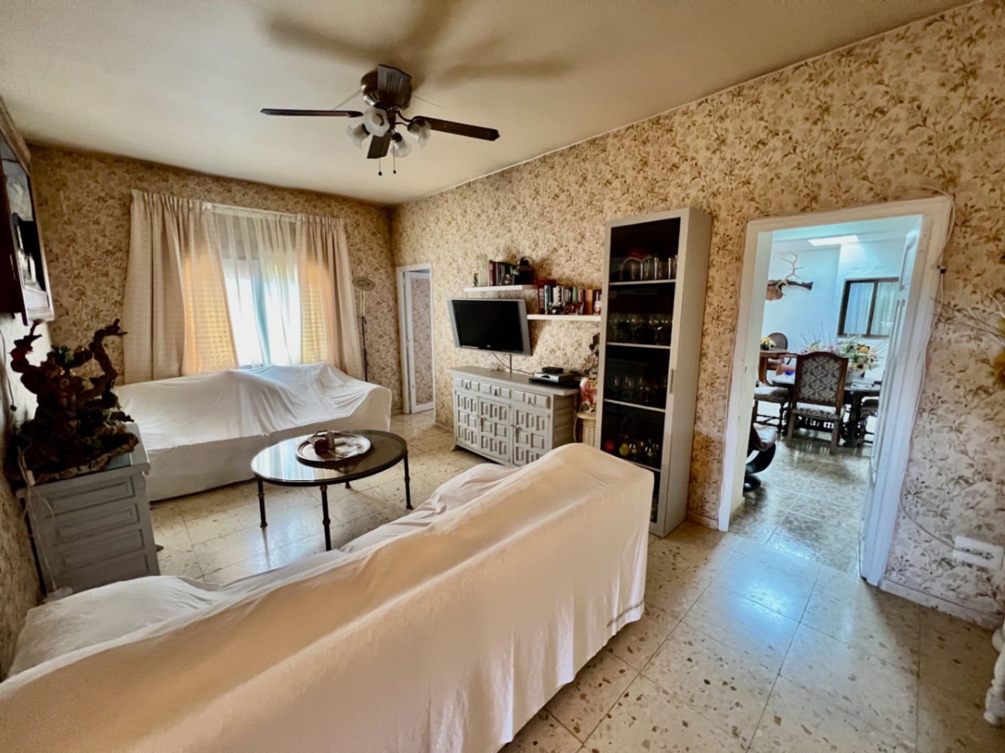 Villa con 9 habitaciones y piscina y jardín privados