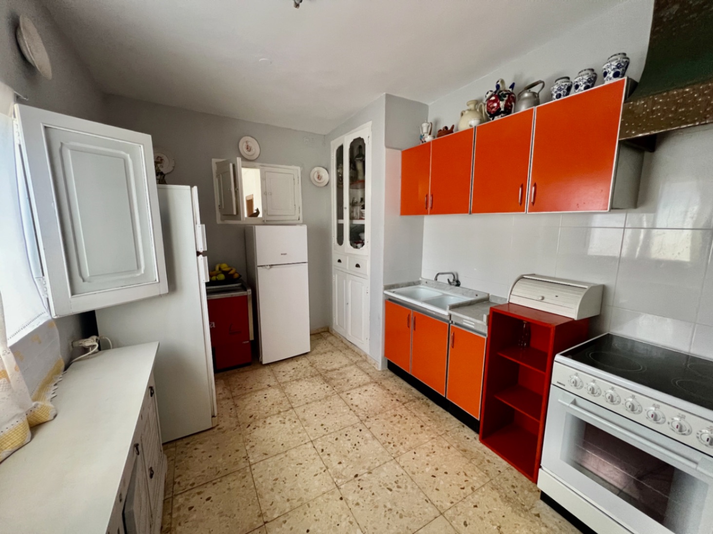 Villa con 9 habitaciones y piscina y jardín privados