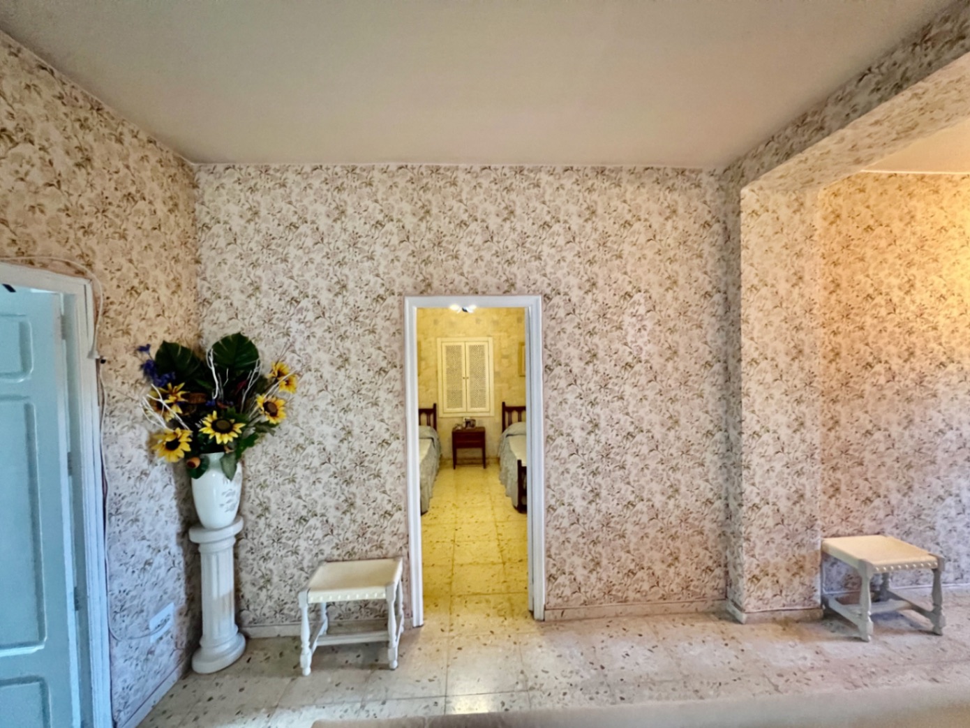 Villa con 9 habitaciones y piscina y jardín privados