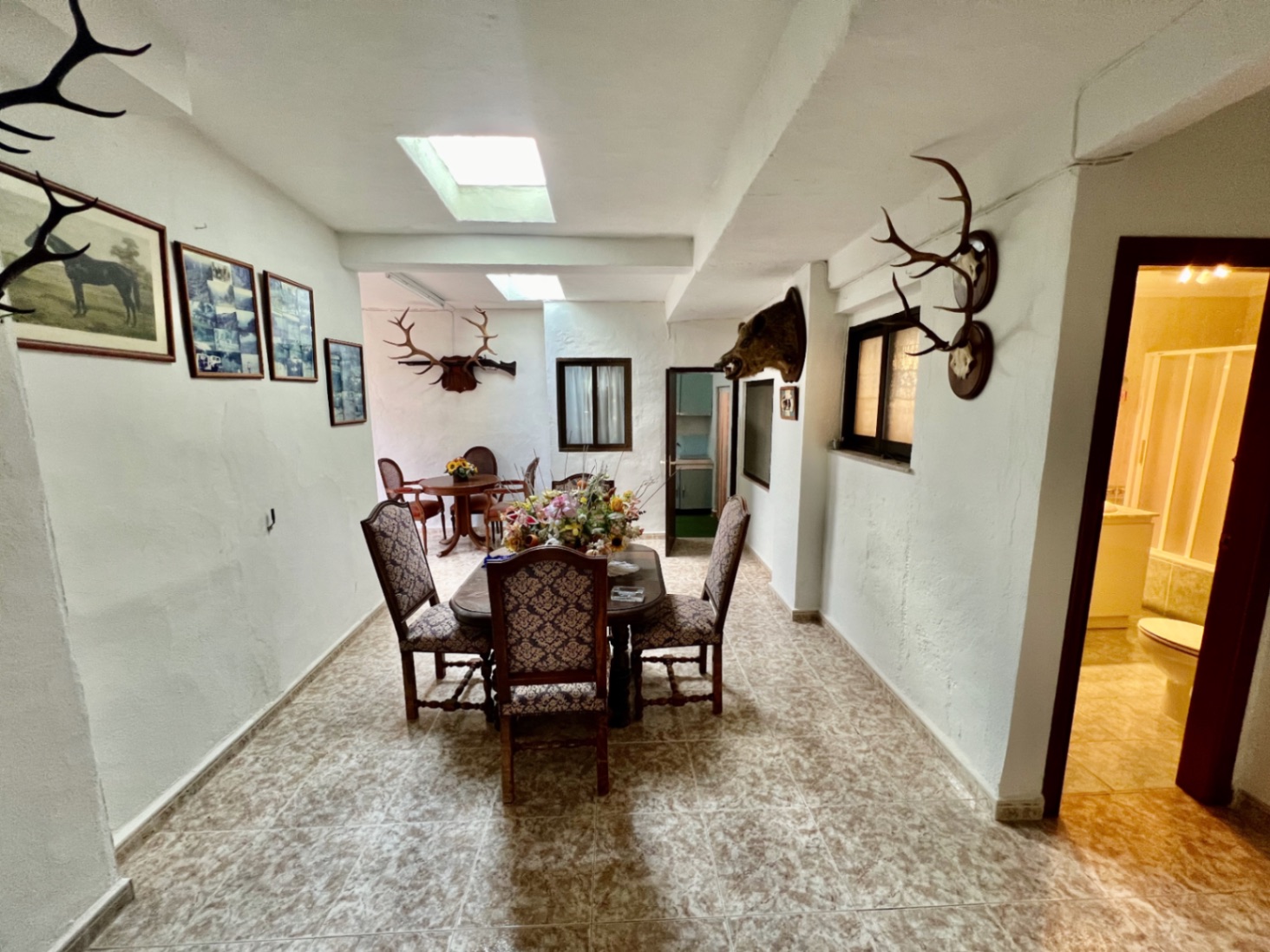 Villa con 9 habitaciones y piscina y jardín privados