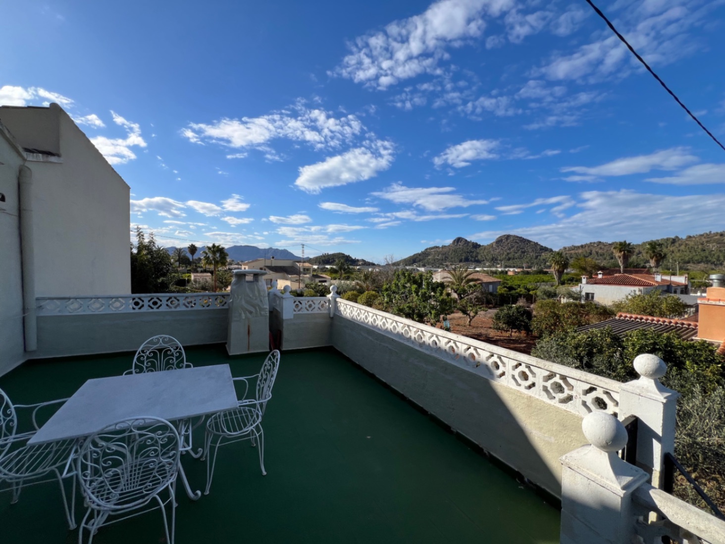 Villa con 9 habitaciones y piscina y jardín privados