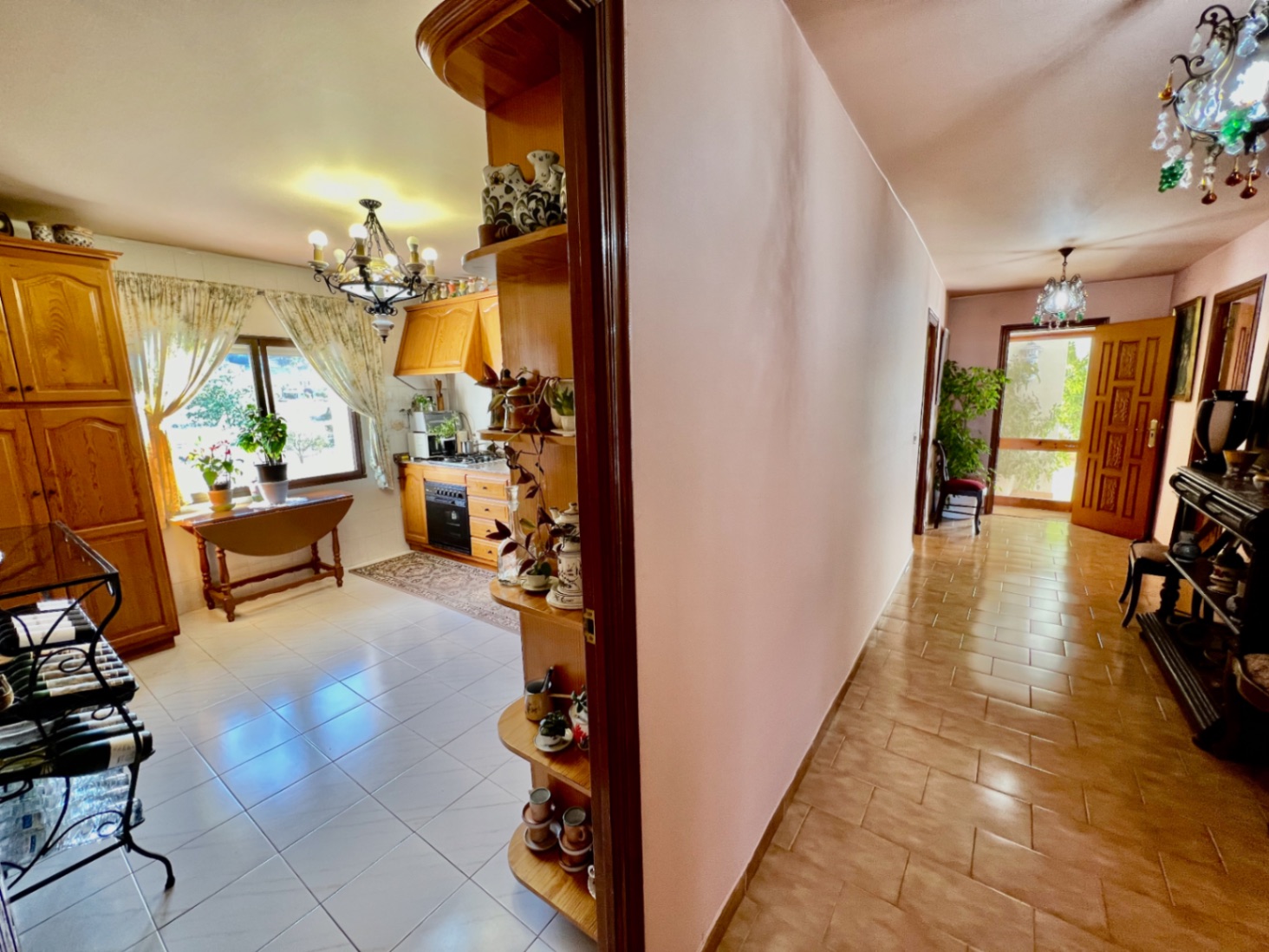 Villa con 9 habitaciones y piscina y jardín privados