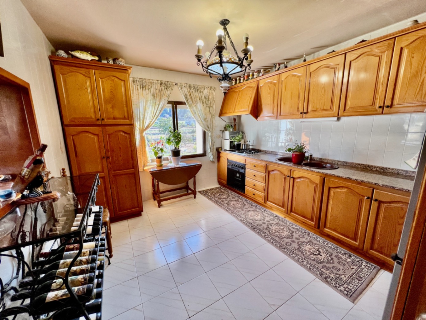 Villa con 9 habitaciones y piscina y jardín privados