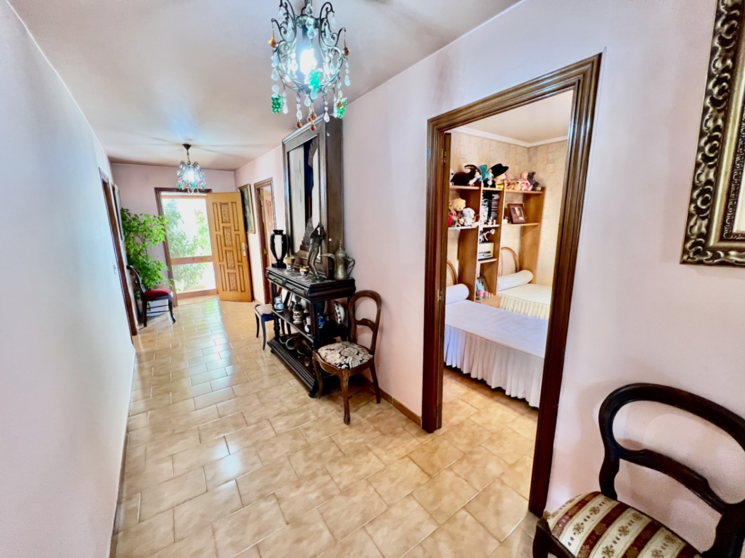 Villa con 9 habitaciones y piscina y jardín privados