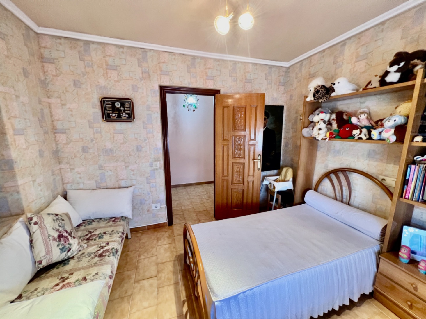 Villa con 9 habitaciones y piscina y jardín privados