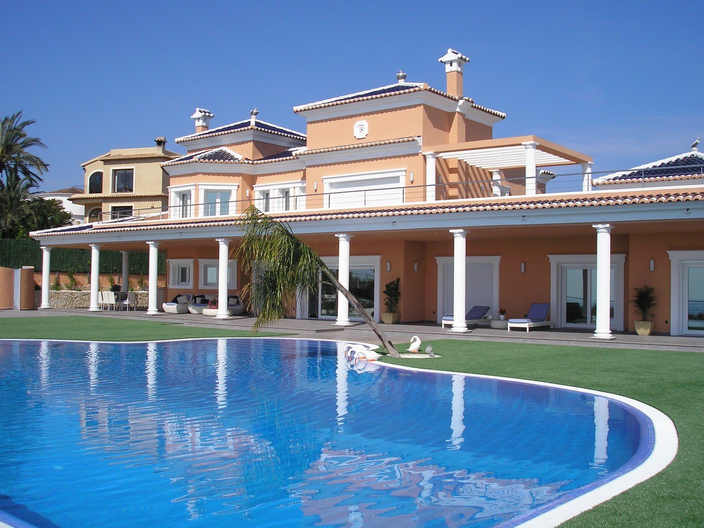 Villa de lujo con fantásticas vistas al mar