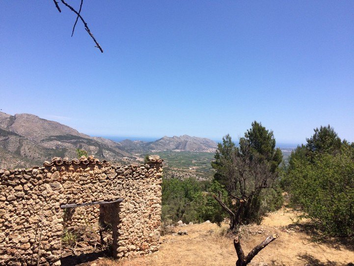 Parcela con magníficas vistas