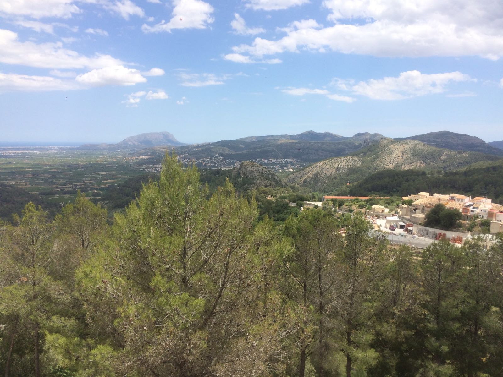 Parcela con magníficas vistas
