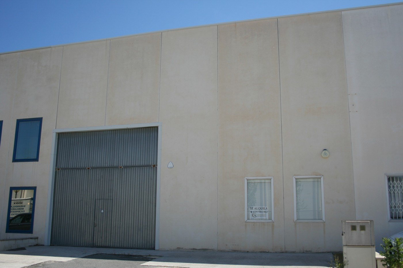 Nave comercial en venta