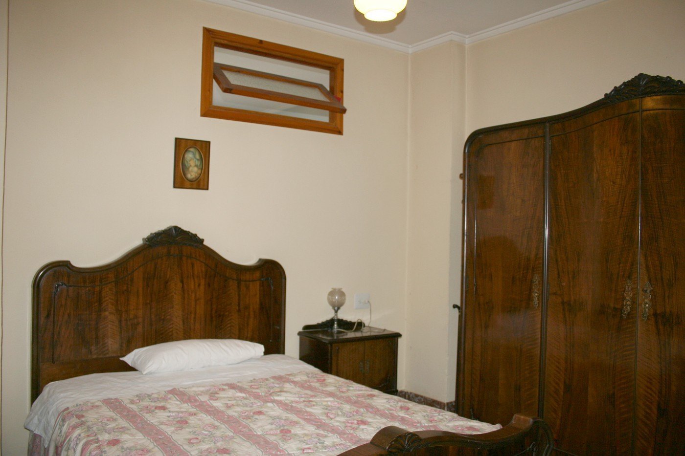 Magnificent Town House of three floors in Pedreguer