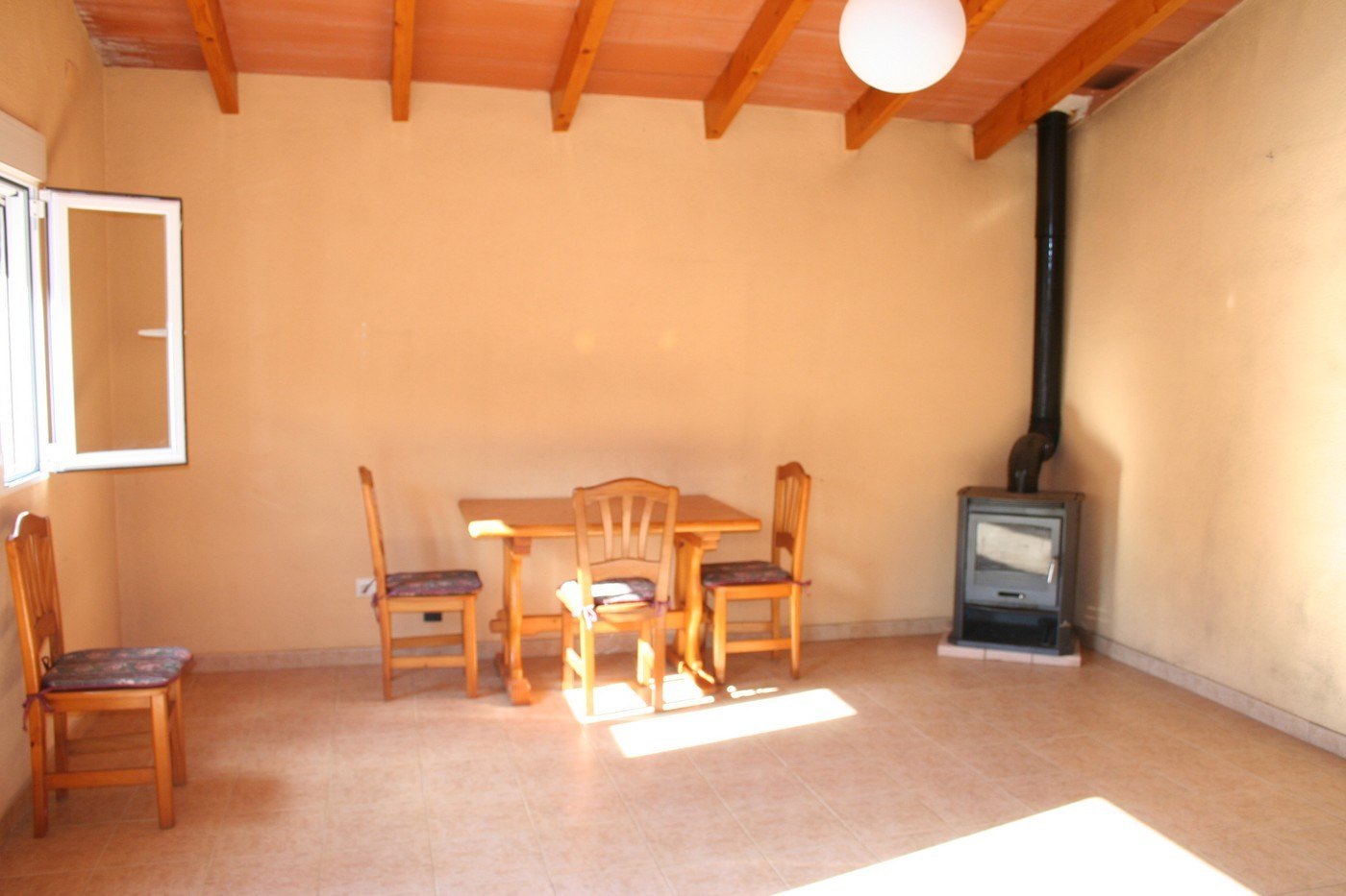 Terreno rústico de 11000 m2 con casita en Pedreguer