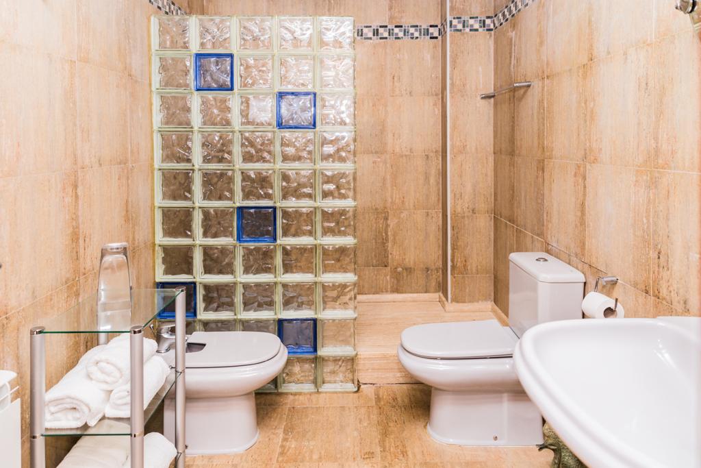 Villa met zwembad en gastenappartement vlakbij Denia