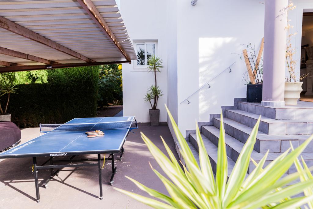 Villa met zwembad en gastenappartement vlakbij Denia